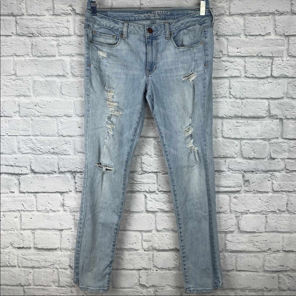 American eagle ripped jean size 12